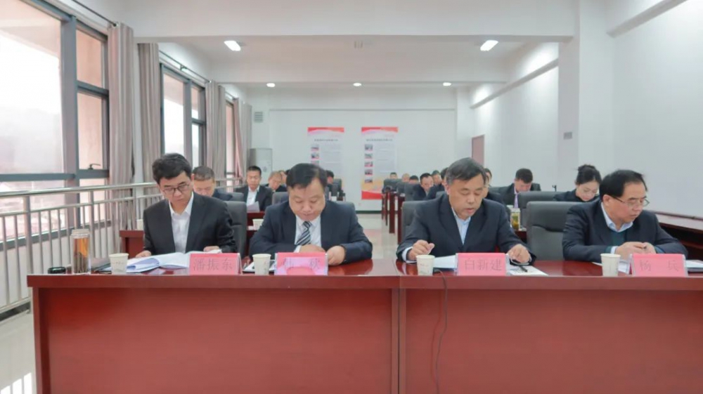 踏平坎坷成大道 實(shí)干奮斗鑄輝煌！陜西銀礦召開(kāi)六屆一次職工代表...